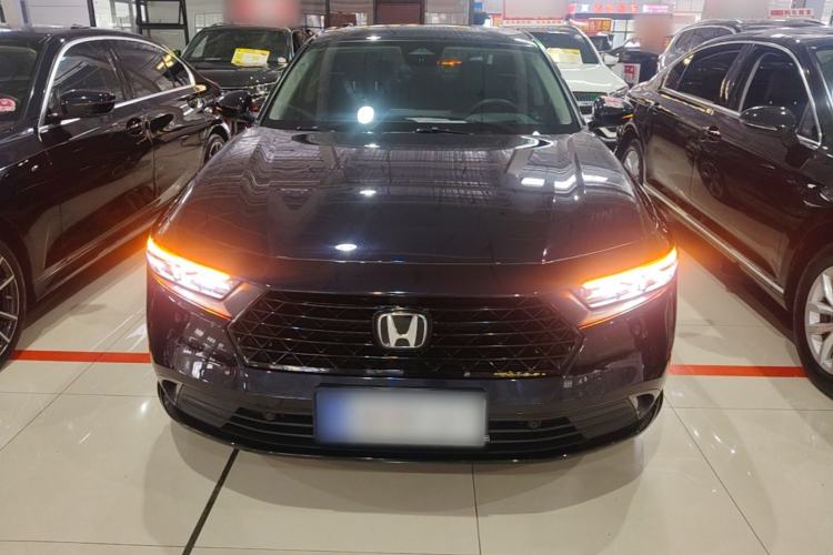 Honda Accord 2023 — фото 2