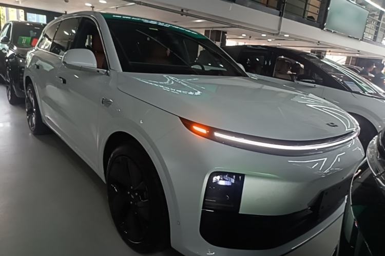 Li Auto L6 2024 — 3