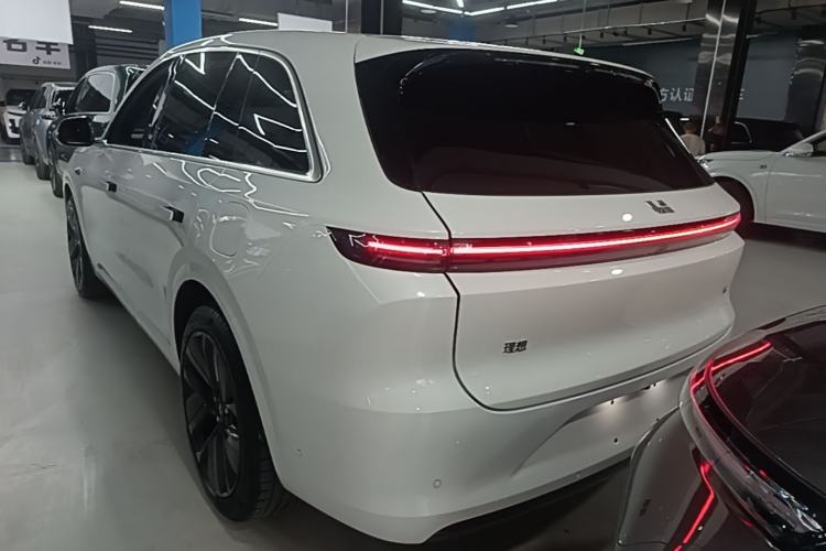 Li Auto L6 2024 — 4