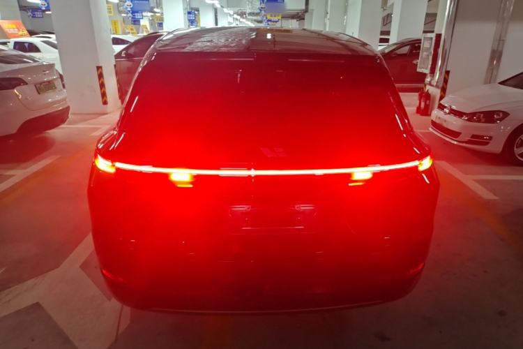 Li Auto L7 2024 — 5