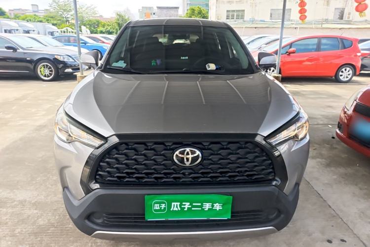 Toyota Corolla Cross 2022 — фото 2