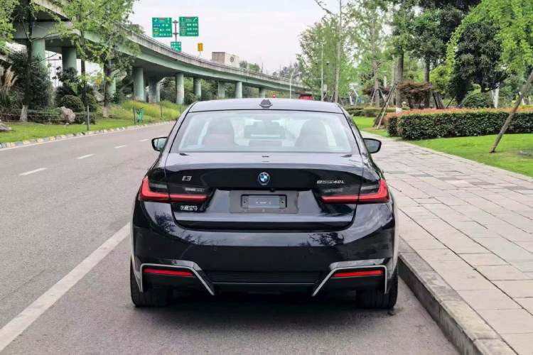 BMW i3 2025 — фото 5