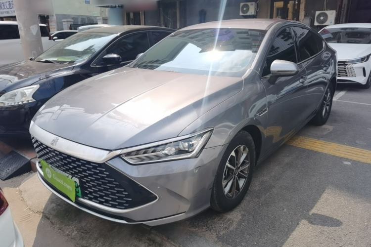 BYD Qin Plus 2023 — фото 1