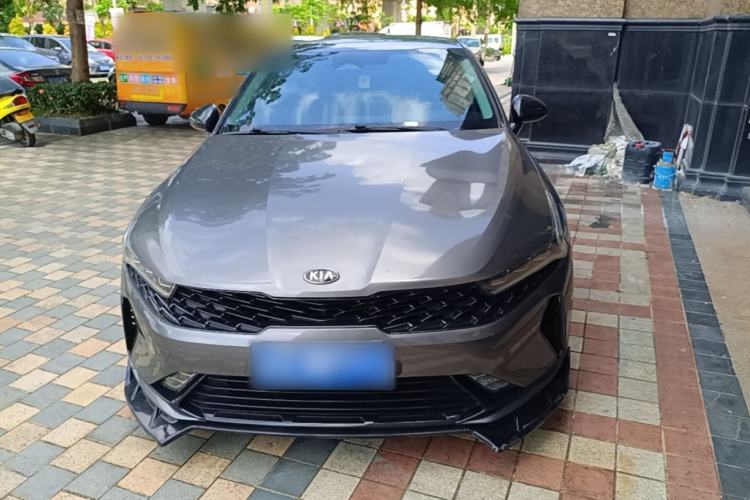 Kia K5 2020 — 2
