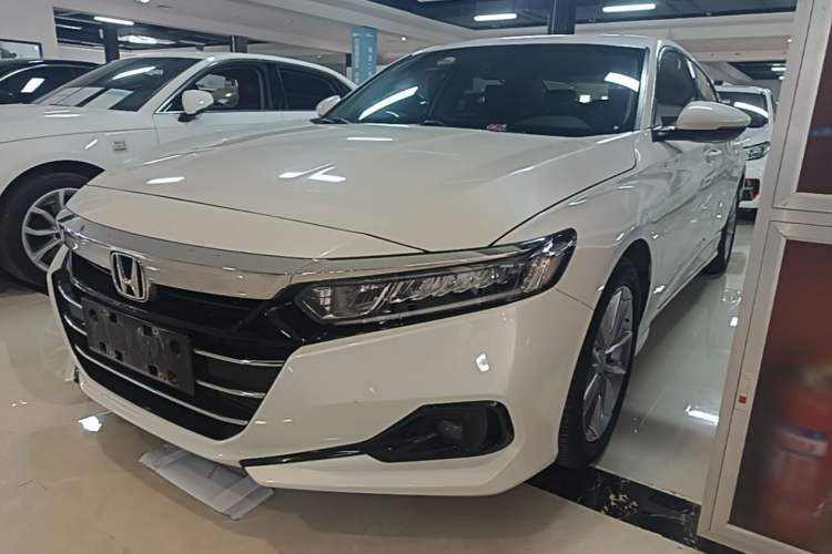 Honda Accord 2022 — фото 1