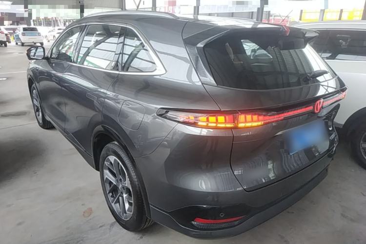 ChangAn CS75 PLUS 2025 — фото 4