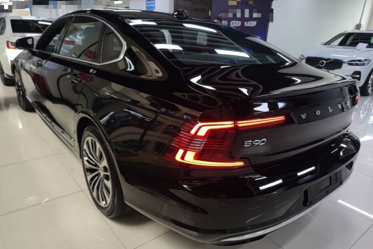 Volvo S90 2024 — 4