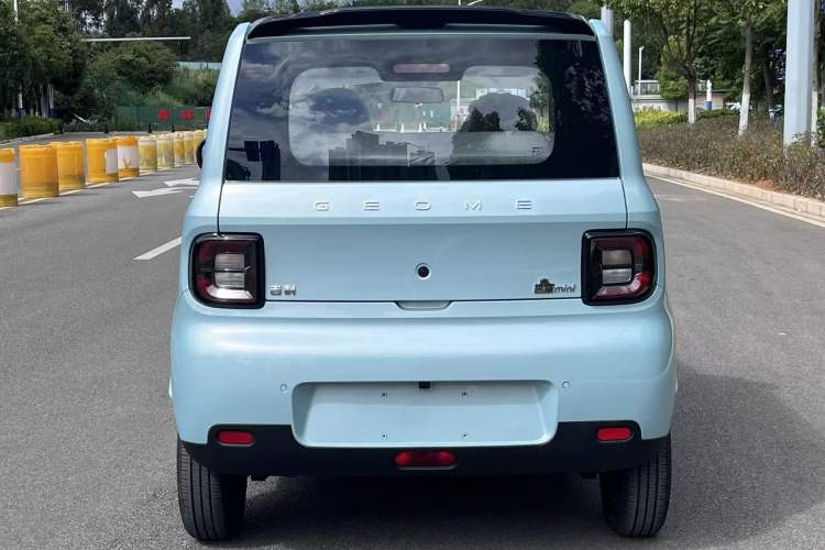 Geely Galaxy Panda 2025 — 3