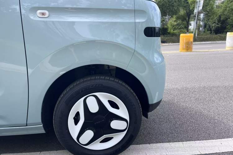 Geely Galaxy Panda 2025 — 4