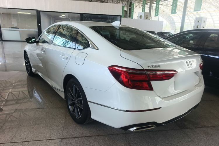 Honda Accord 2022 — 4