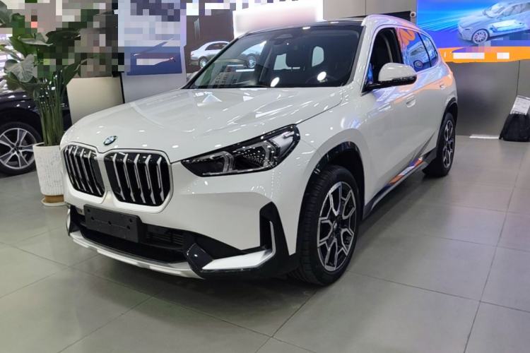 BMW X1 2024 — фото 1