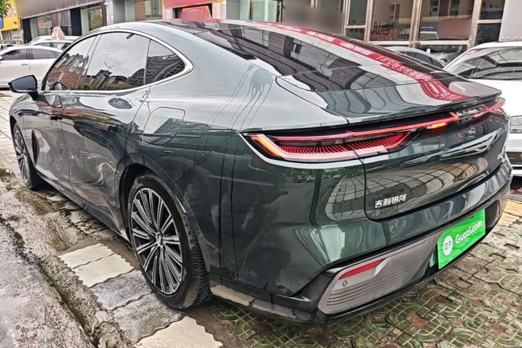 Geely Galaxy 8 2025 — 4