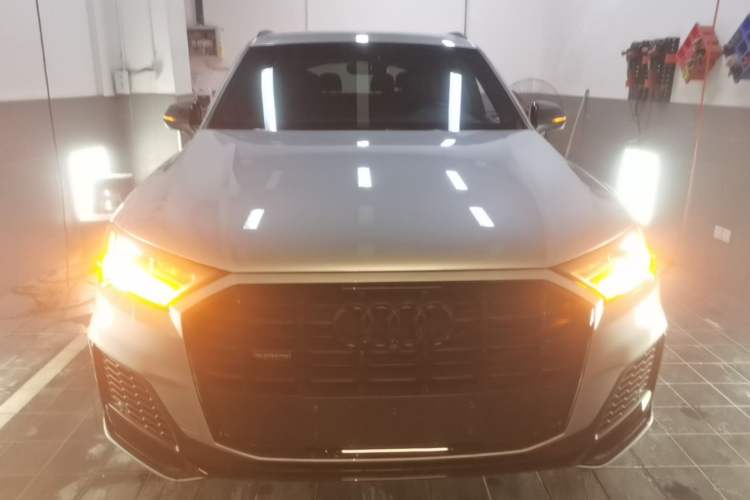 Audi Q7 2022 — 2