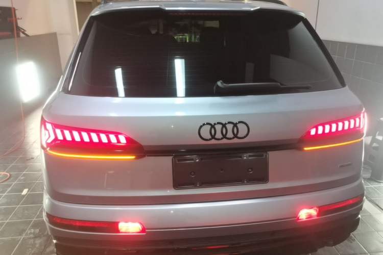 Audi Q7 2022 — 5