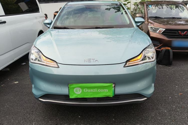 Neta V 2022 — 2