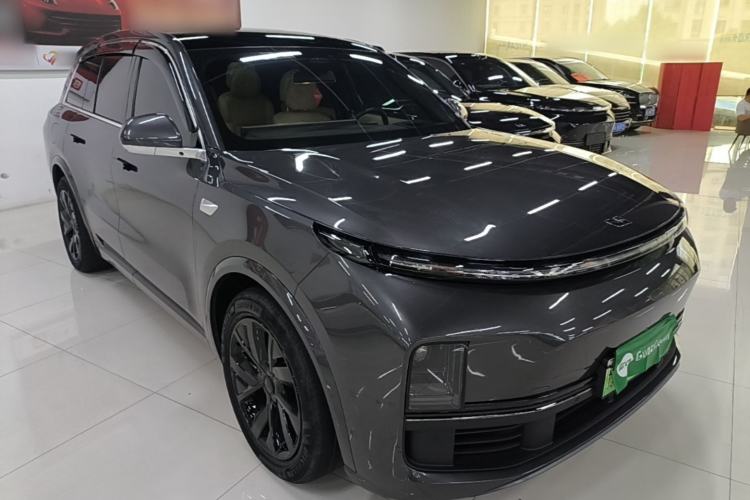 Li Auto L8 2023 — 3