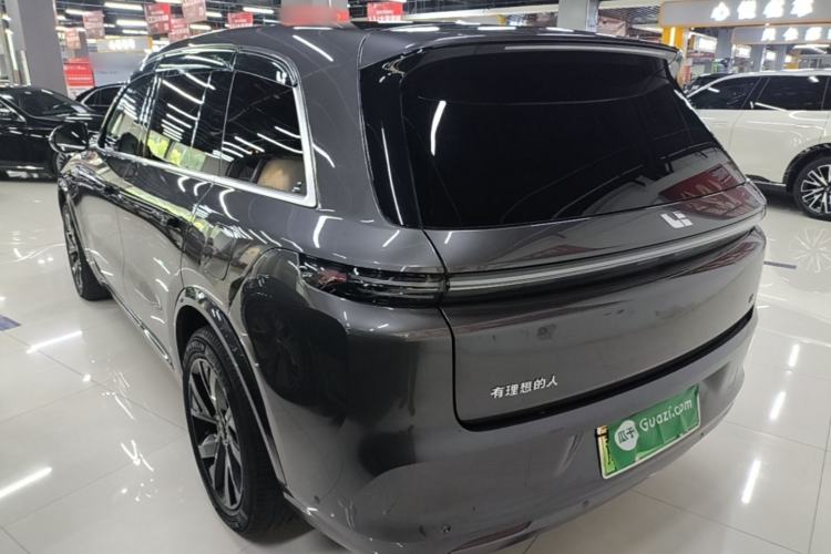 Li Auto L8 2023 — 4
