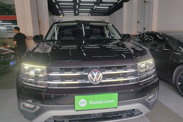 Volkswagen Teramont 2020 — 2