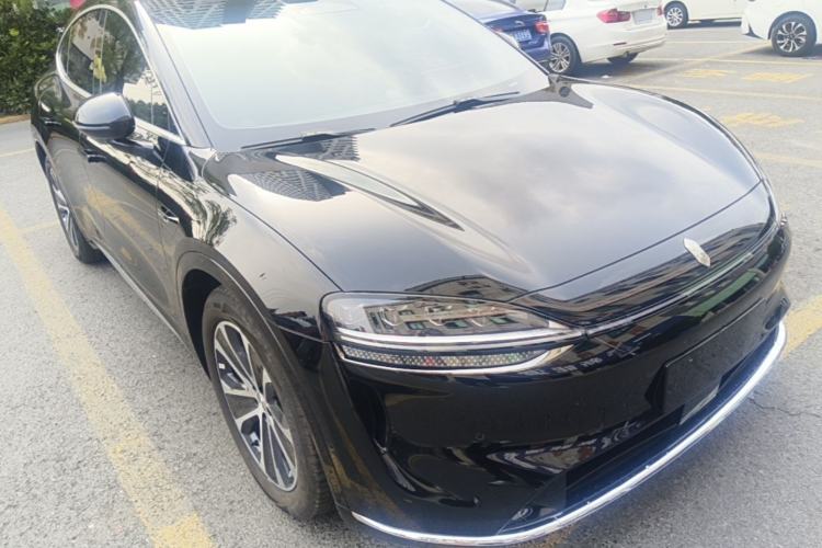 Luxeed R7 2026 — 3