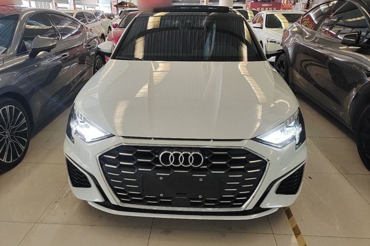 Audi A3 2021 — 2