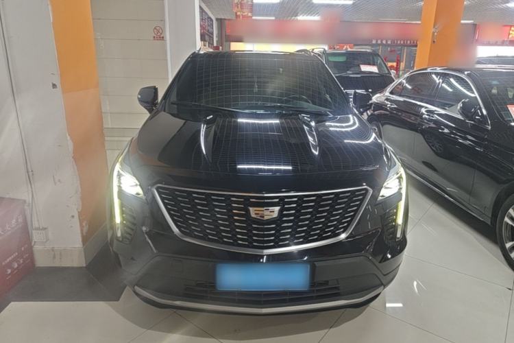Cadillac xt4 2022 — фото 2