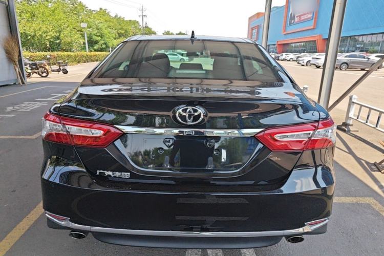 Toyota Camry 2019 — 5