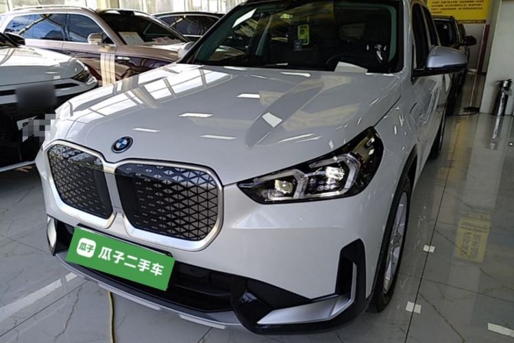 BMW iX1 2023 — 2
