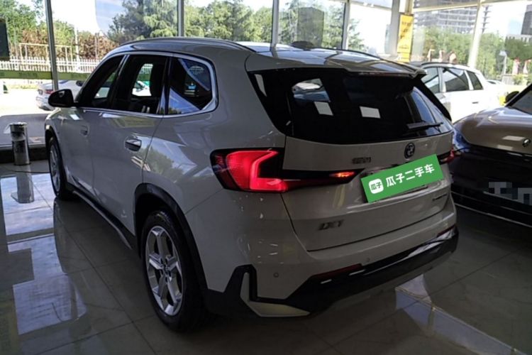 BMW iX1 2023 — 4