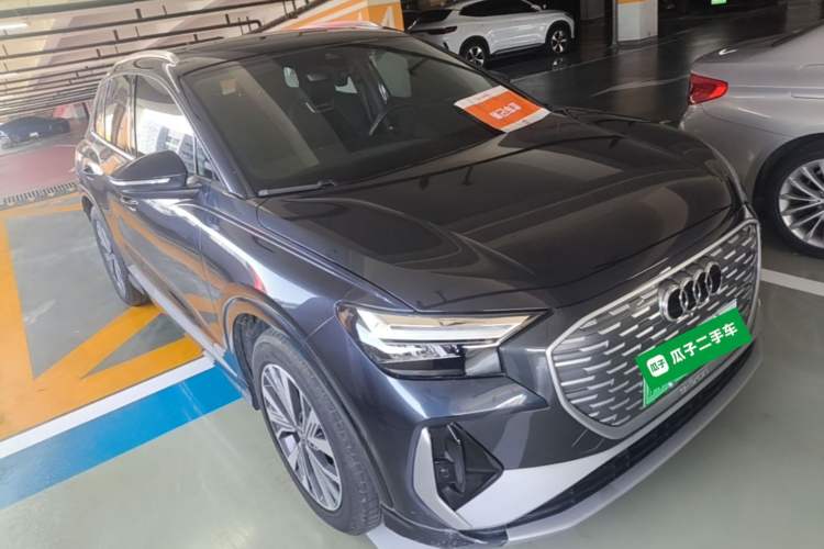 Audi Q4 e-tron 2023 — 3
