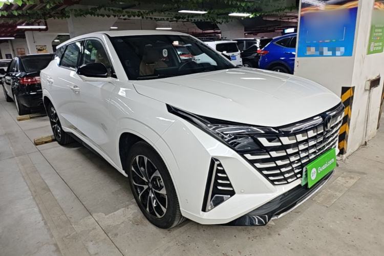 ChangAn UNI-Z 2024 — 3