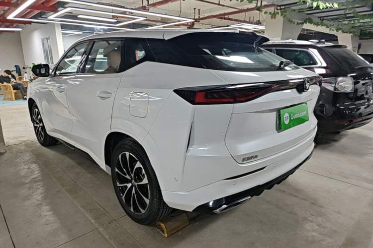 ChangAn UNI-Z 2024 — 4