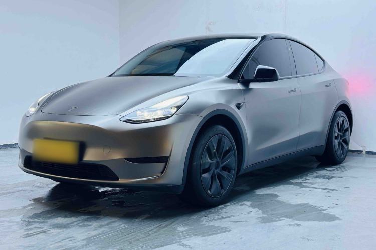 Tesla Model Y 2024 — фото 1