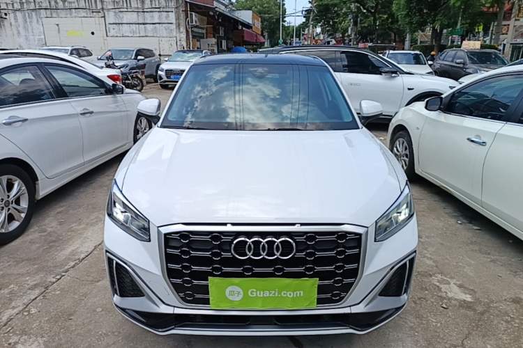 Audi Q2L 2022 — 2
