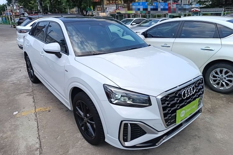 Audi Q2L 2022 — 3