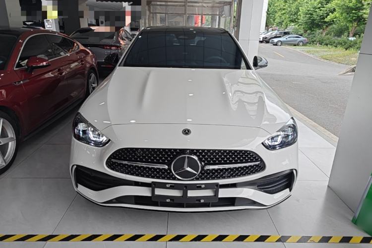 Mercedes-Benz C 260 L 2025 — 2