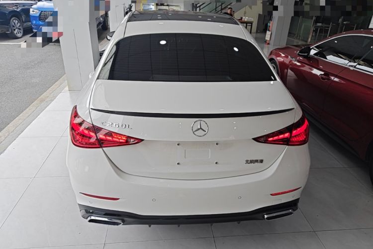Mercedes-Benz C 260 L 2025 — 5