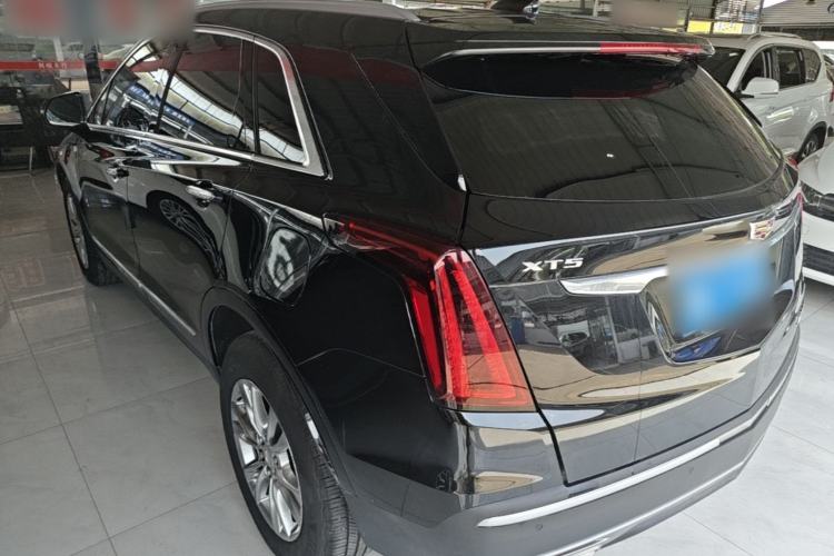 Cadillac XT5 2023 — фото 4