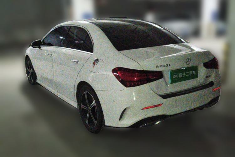 Mercedes-Benz A 200 L 2022 — фото 4