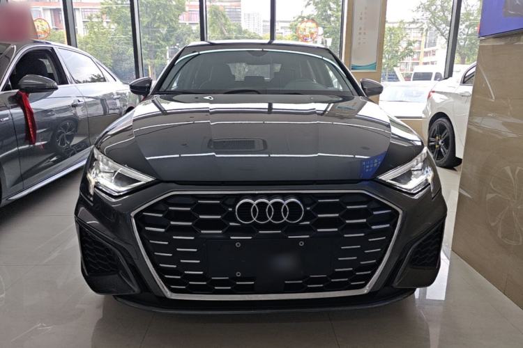 Audi A3 2021 — 2