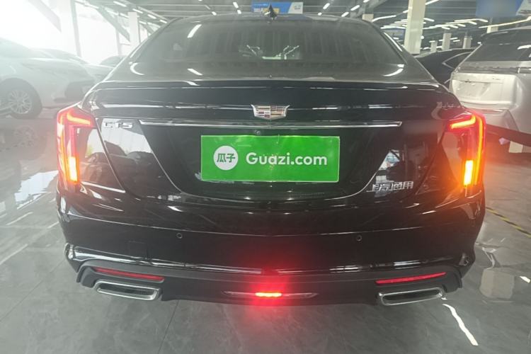 Cadillac CT5 2023 — 5