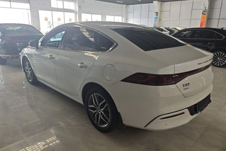 BYD Qin PLUS 2023 — фото 4