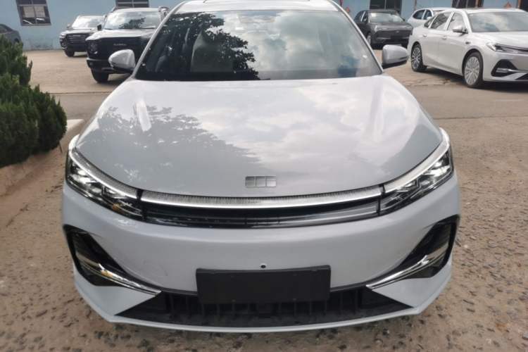 Geely Galaxy A7 2025 — 2