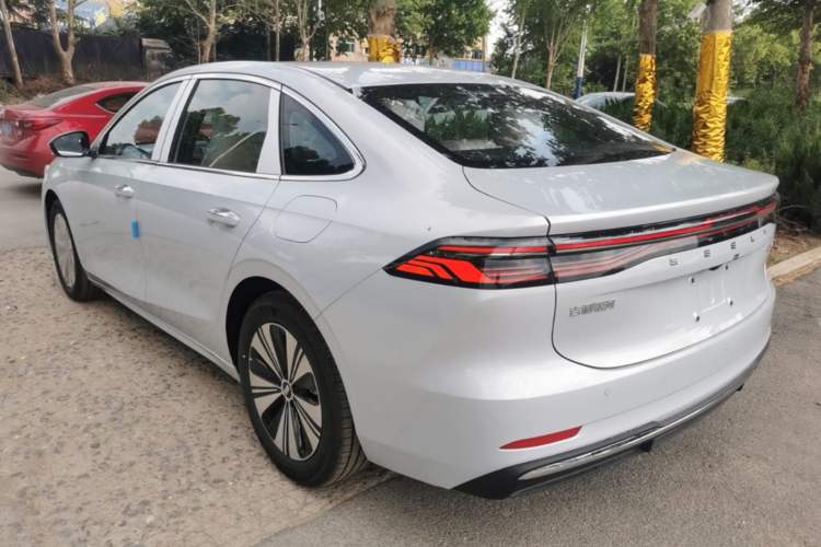 Geely Galaxy A7 2025 — 4