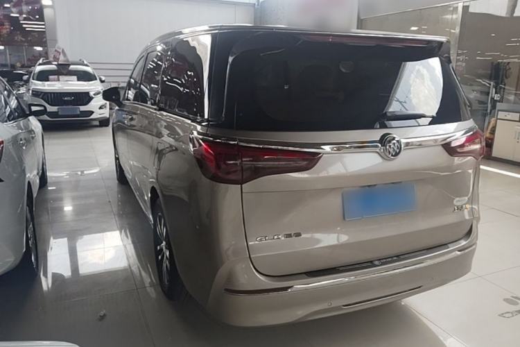 Buick GL8 2023 — 4