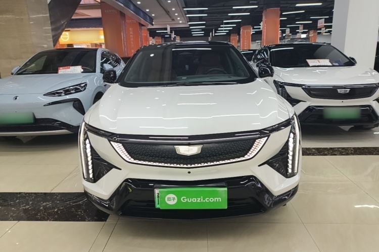 Cadillac OPTIQ 2024 — 2
