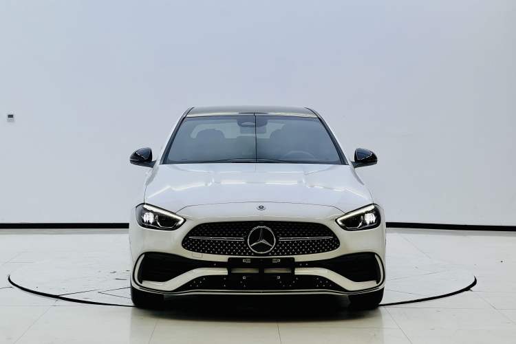 Mercedes-Benz C 260 L 2025 — фото 2