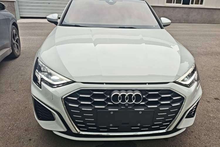 Audi A3 2021 — 2