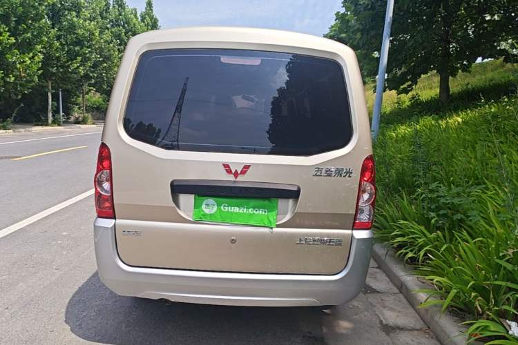 Wuling Rongguang 2021 — 5