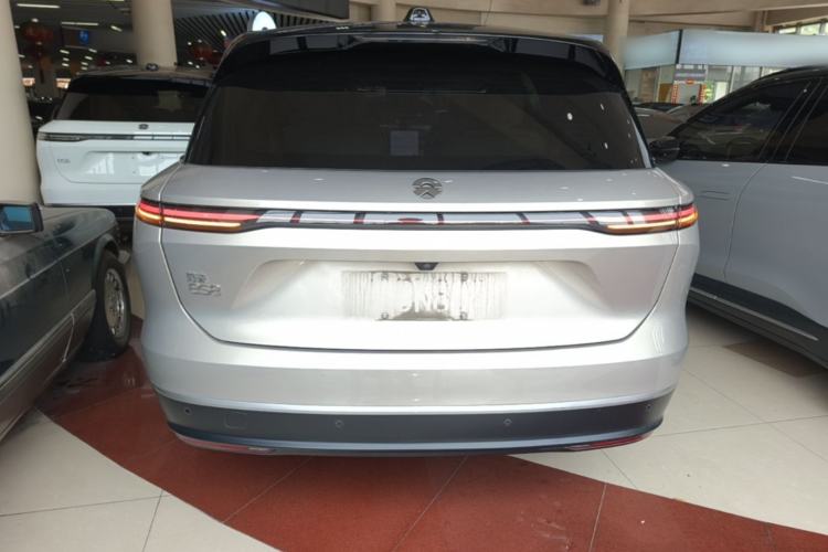 NIO ES8 2023 — 5
