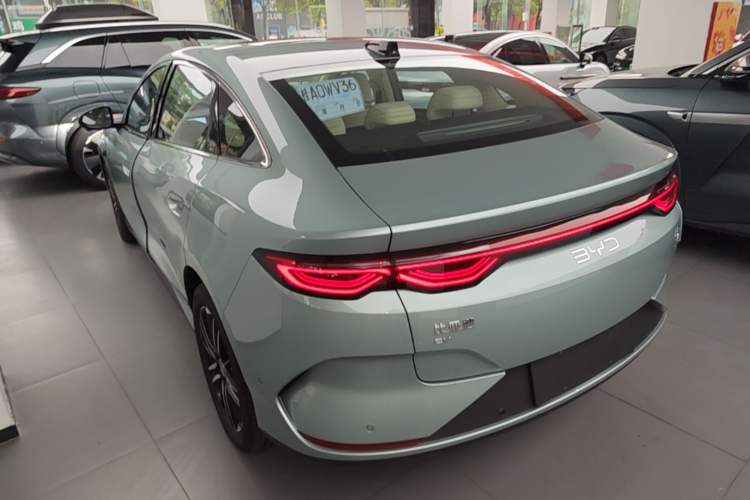 BYD Qin L 2025 — фото 4